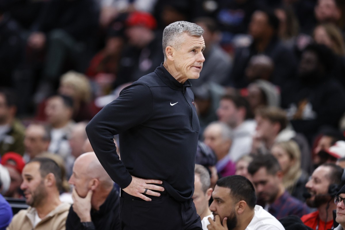 Chicago Bulls head coach Billy Donovan reacts during the first half of a basketball game against the Miami Heat at United Center