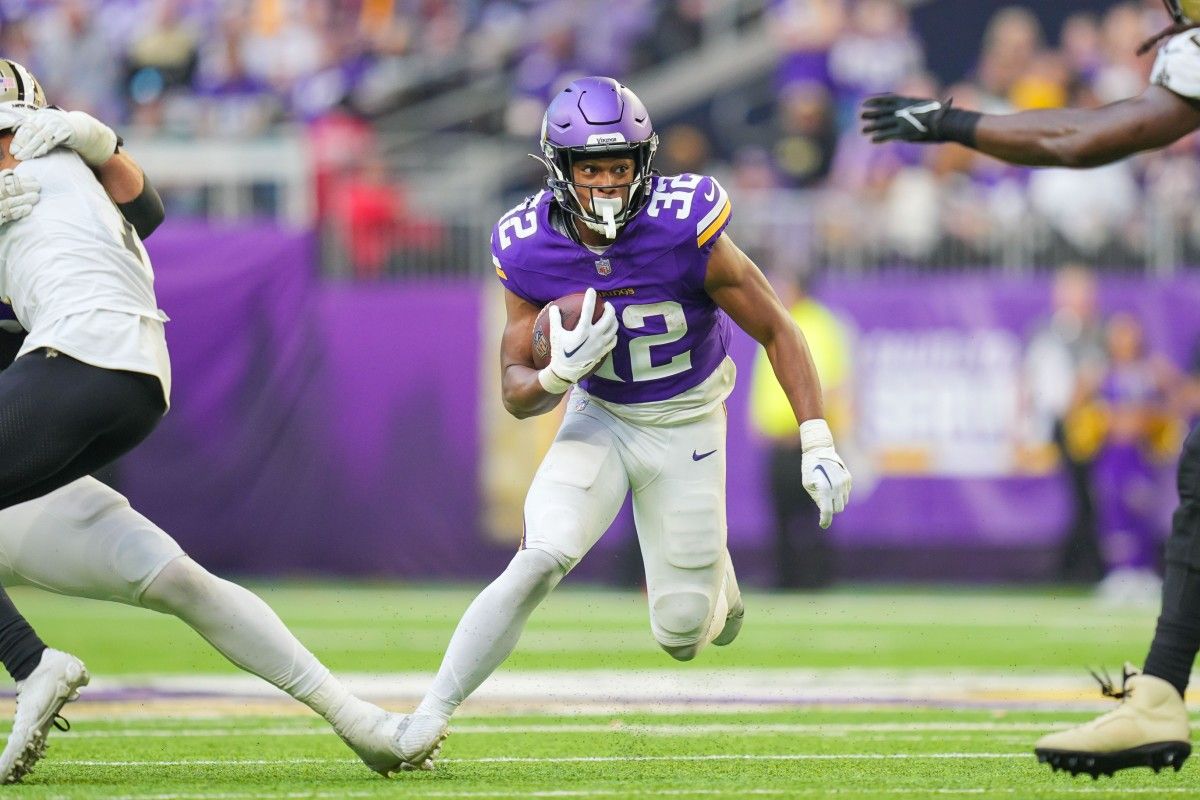 Pros outweigh cons in Ty Chandler comparison to Alexander Mattison - Sports  Illustrated Minnesota Sports, News, Analysis, and More