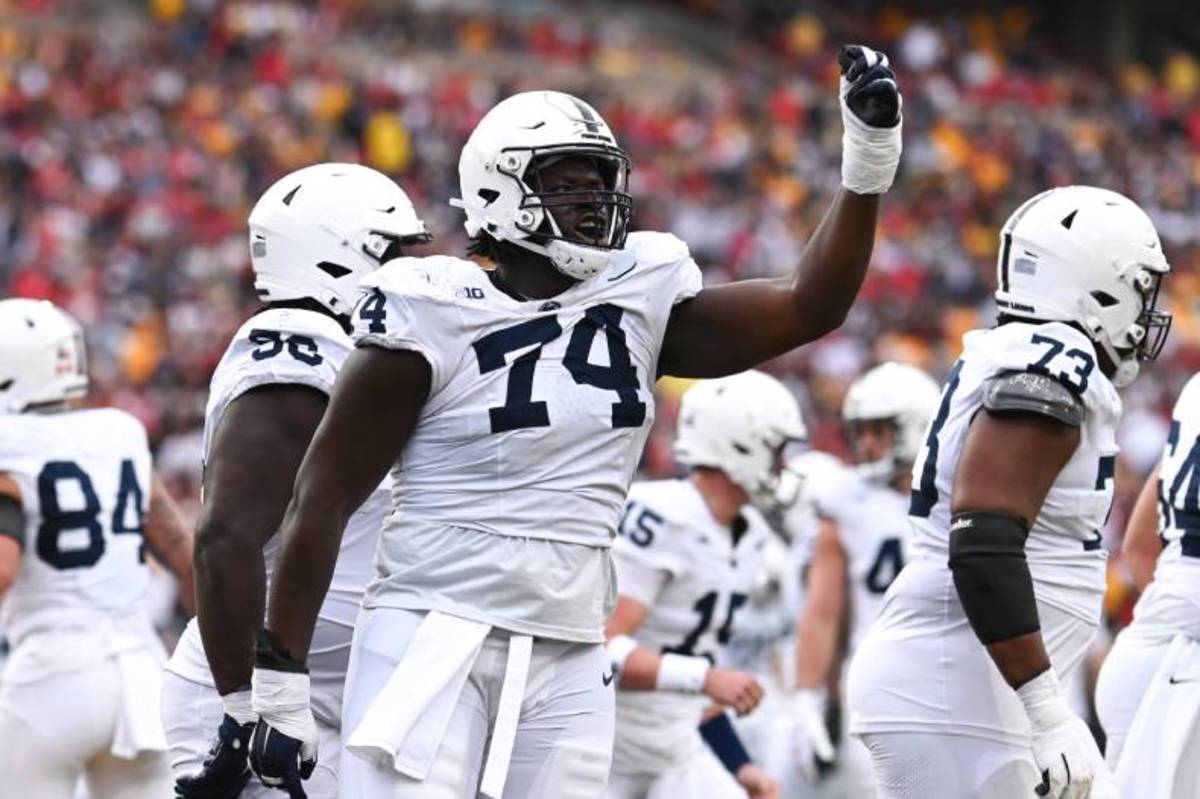 Penn State offensive tackle Olu Fashanu