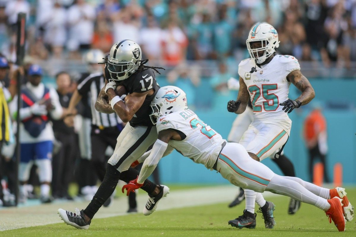 Las Vegas Raiders wide receiver Davante Adams has another strong fantasy football outing in Week 11.