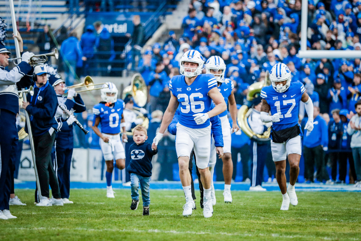 BYU WR Talmage Gunther Goes Viral in Video with Son on Senior Day BYU
