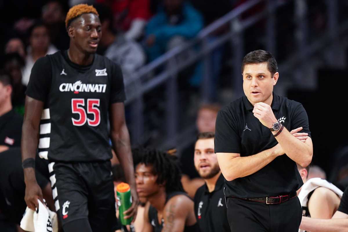 Cincinnati Bearcats Head Coach Wes Miller Updates Aziz Bandaogo and CJ Fredrick's Injury Status