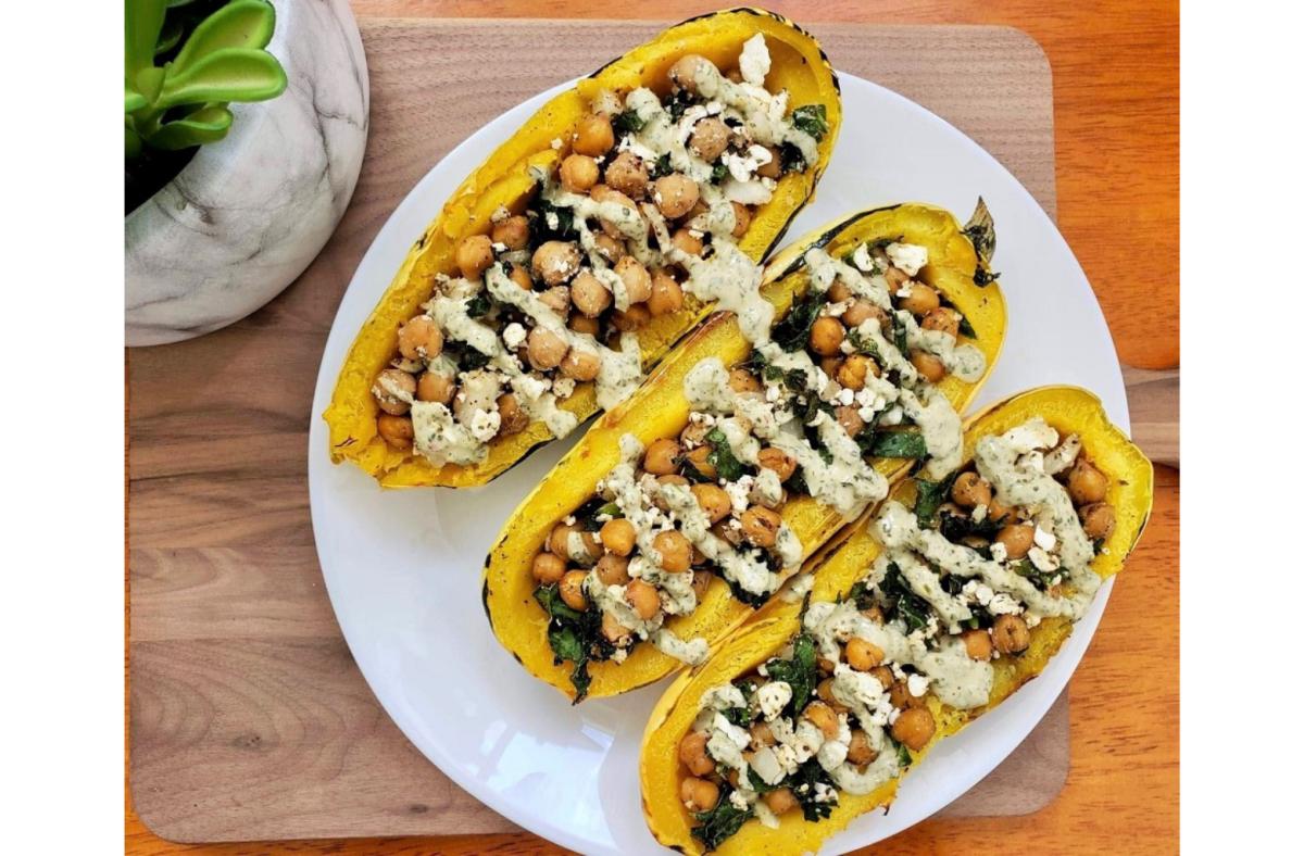 A Nutrisystem vegetarian meal of chickpea stuffed squash with an aioli drizzle
