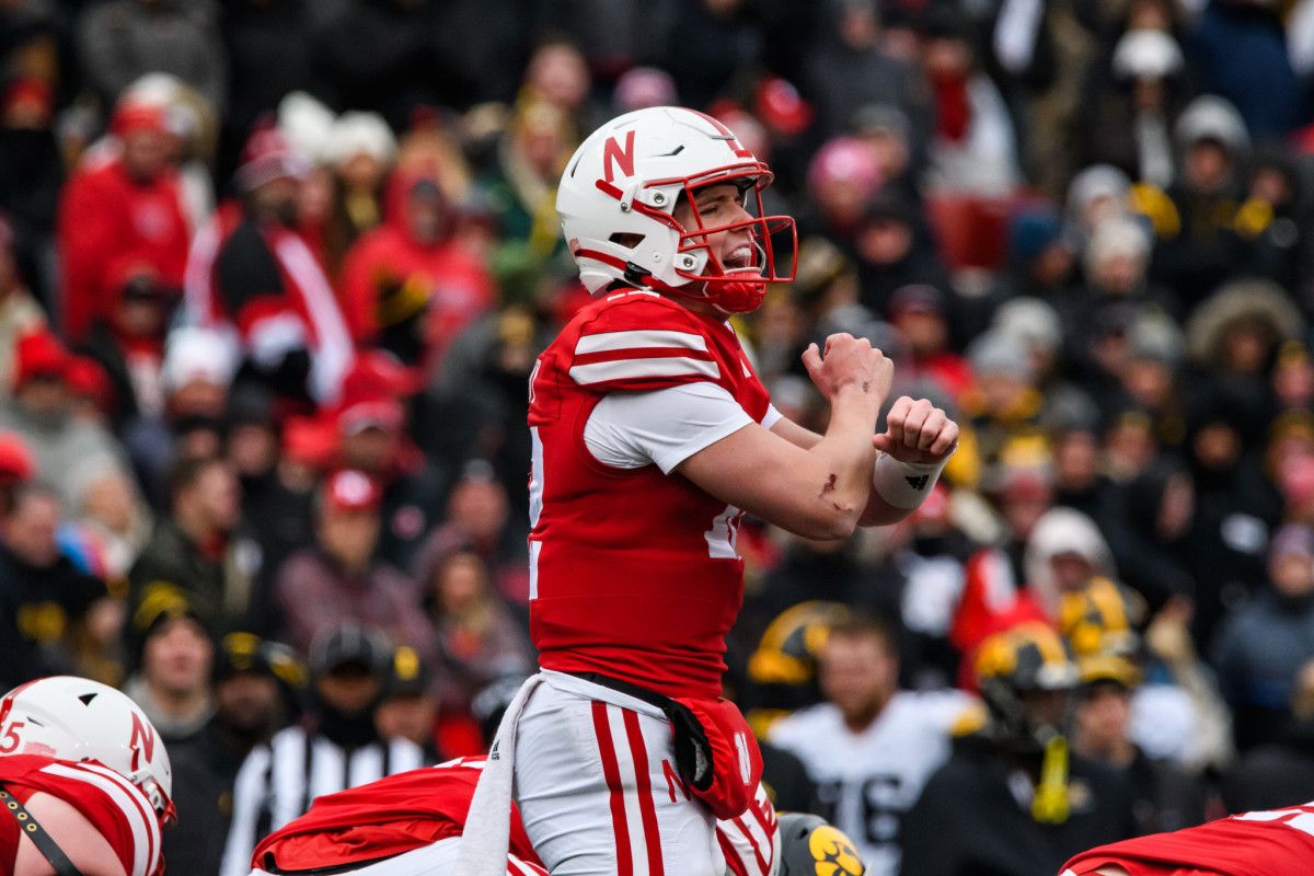 08_Chubba Purdy_FB vs Iowa 1124