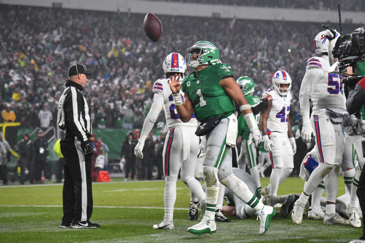 Jalen Hurts had five total touchdowns in the Eagles' win over the Bills.
