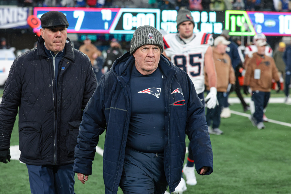 New England Patriots head coach Bill Belichick walks off the field after losing to New York Giants at MetLife Stadium.