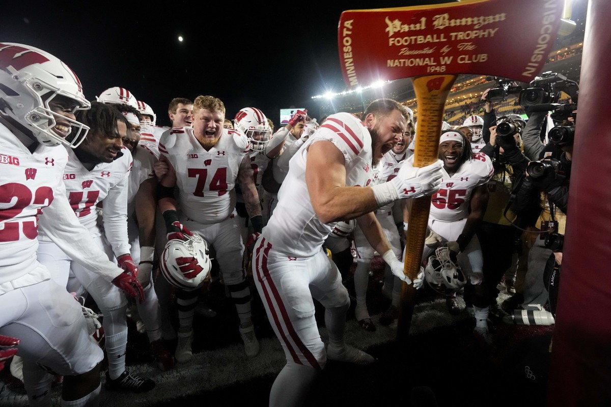 Team Reacts to Wisconsin Badgers Victory over Minnesota Sports