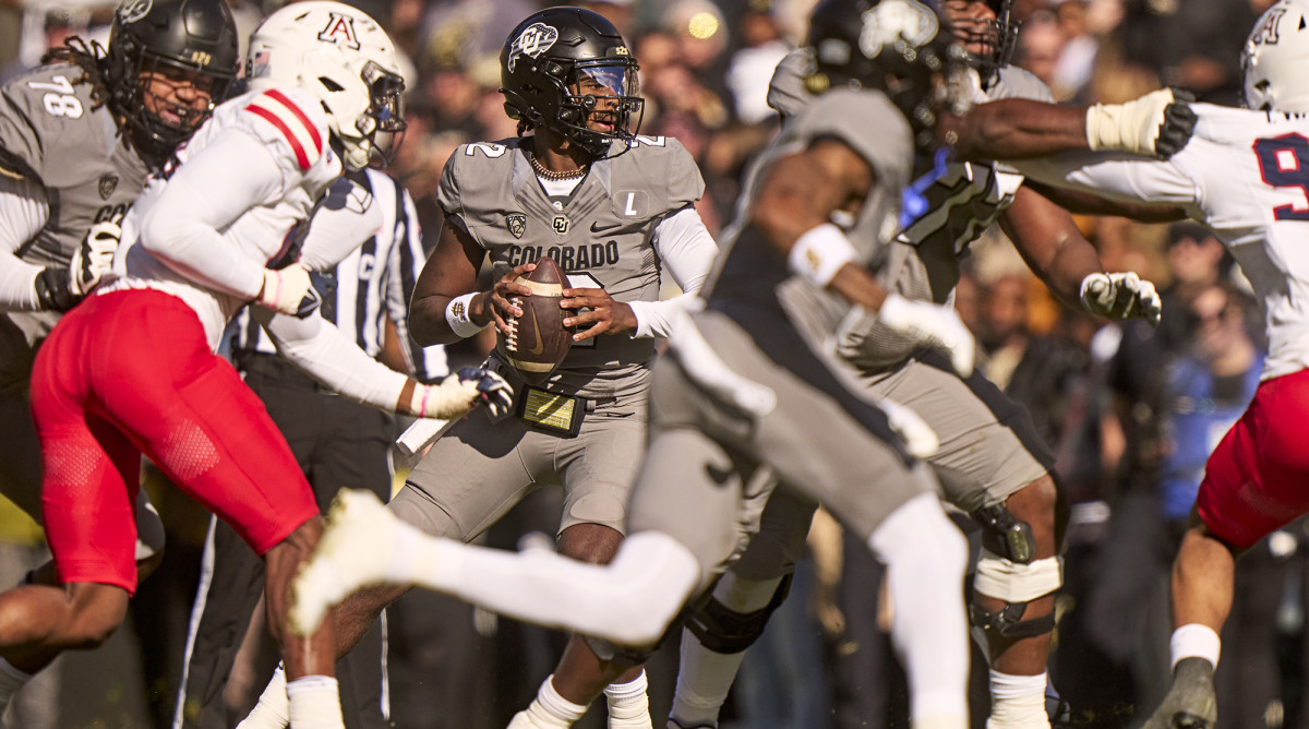 Shedeur Sanders playing against Arizona.