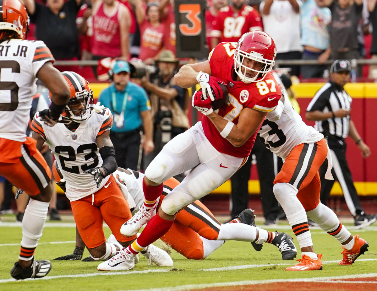 Sep 12, 2021; Kansas City, Missouri, USA; Kansas City Chiefs tight end Travis Kelce (87) scores a touchdown against the Cleveland Browns during the second half at GEHA Field at Arrowhead Stadium. Mandatory Credit: Jay Biggerstaff-USA TODAY Sports