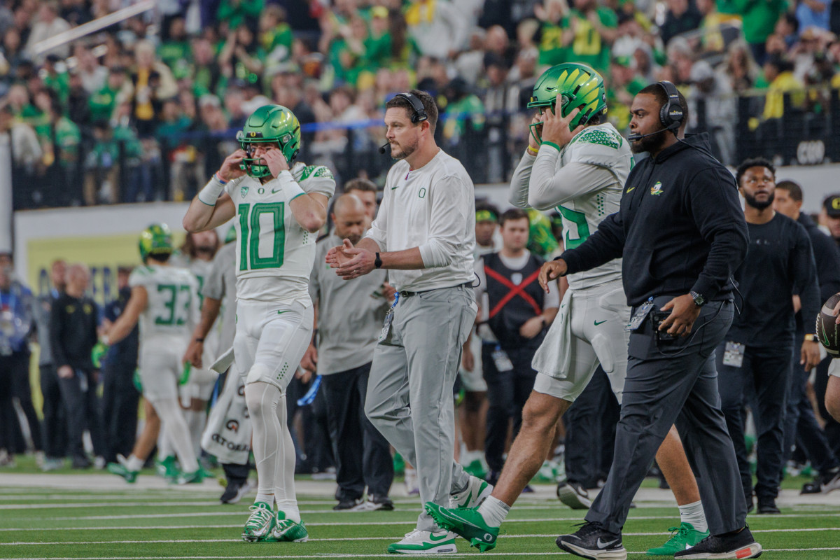 Oregon Ducks head coach Dan Lanning in the Pac-12 championship game.