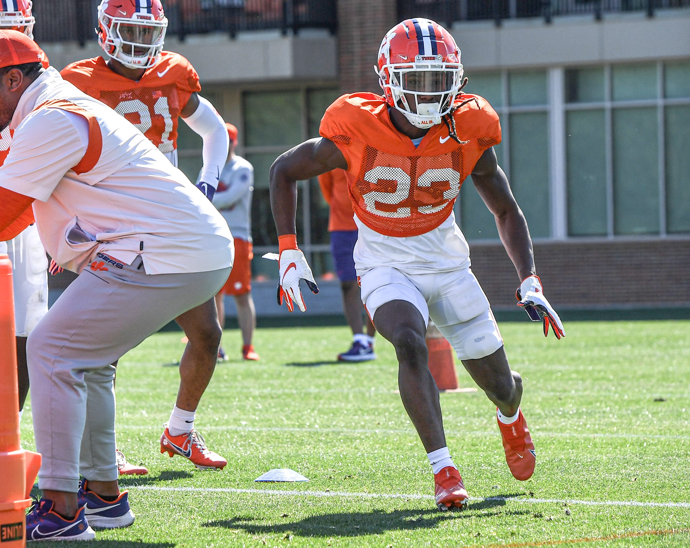 Clemson Tigers cornerback Toriano Pride goes through a drill at practice.