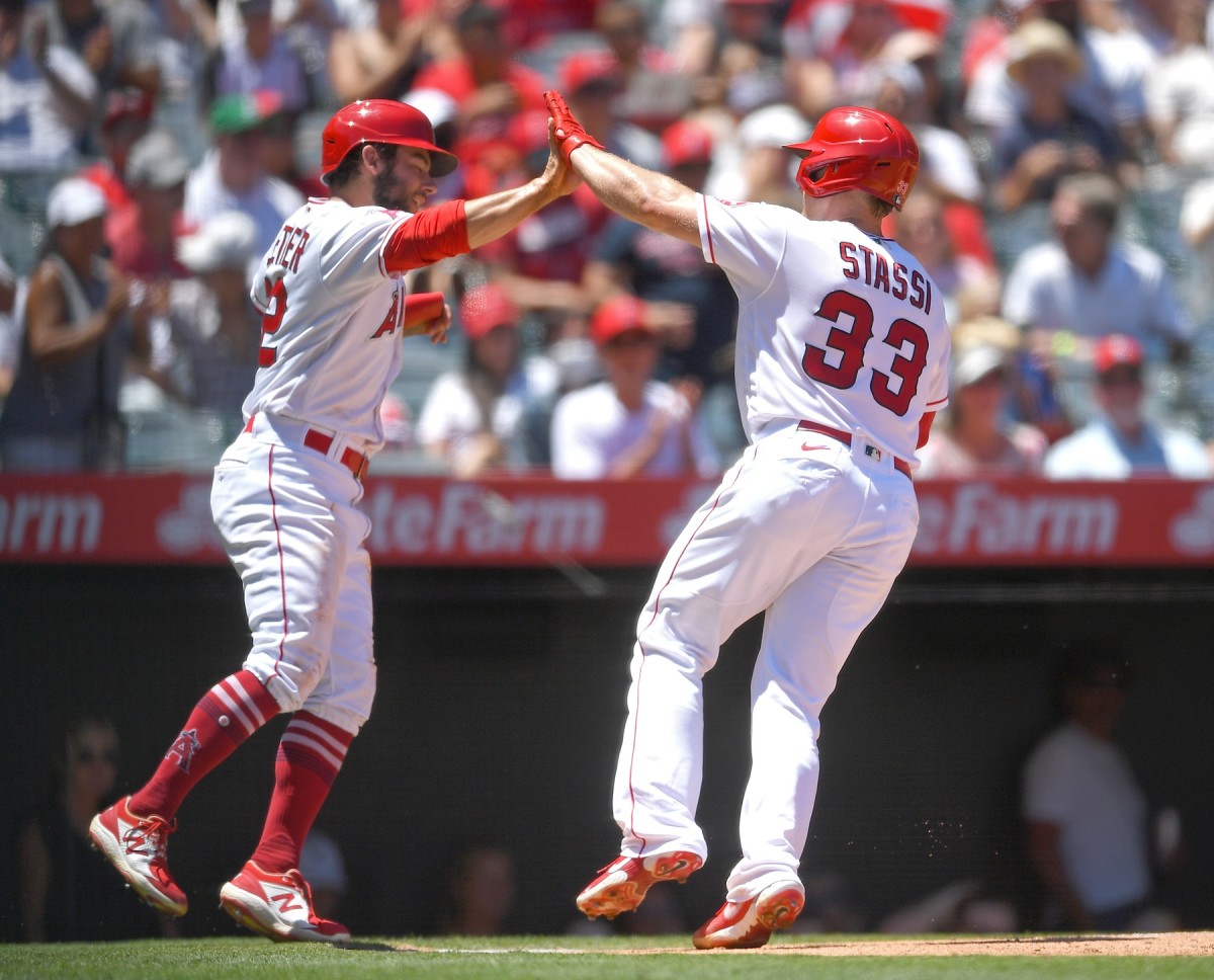Angels Agree to Trade David Fletcher, Max Stassi to Atlanta Braves