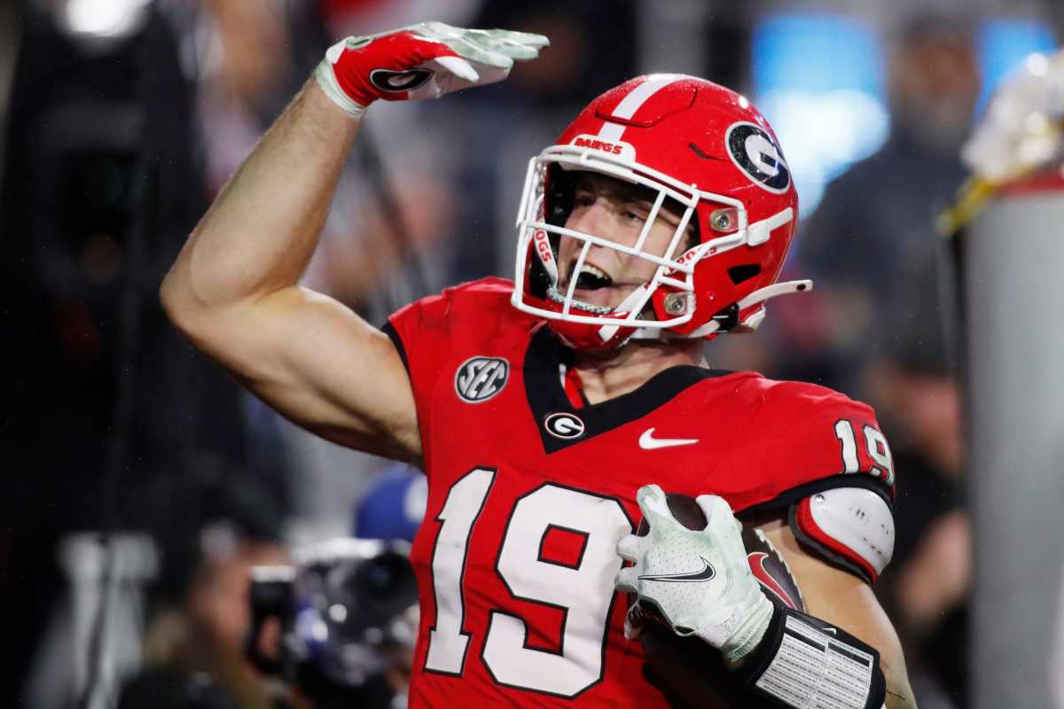 Could the Washington Commanders select Georgia tight end Brock Bowers in the 2024 NFL Draft? 
