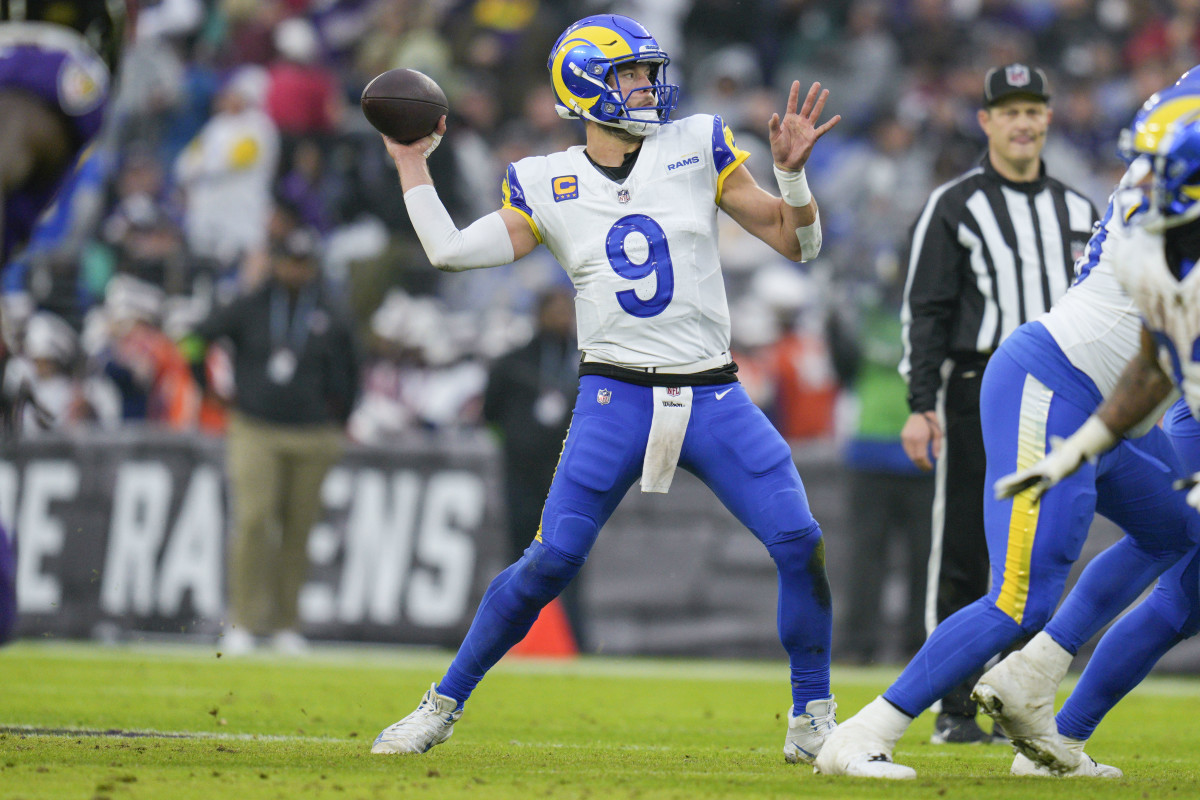 Los Angeles Rams quarterback Matthew Stafford (9) passes against the Baltimore Ravens during the second quarter at M&T Bank Stadium.