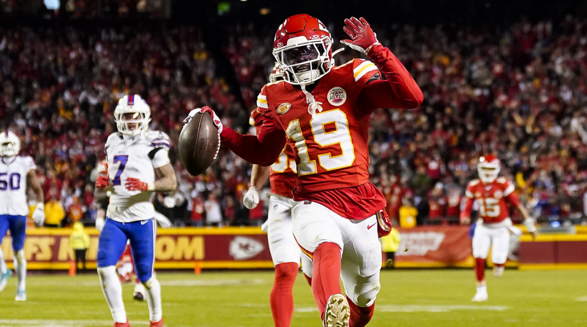 Chiefs wide receiver Kadarius Toney (19) scores a touchdown during the second half against the Bills at GEHA Field at Arrowhead Stadium. The play would be called back due to an offensive penalty.