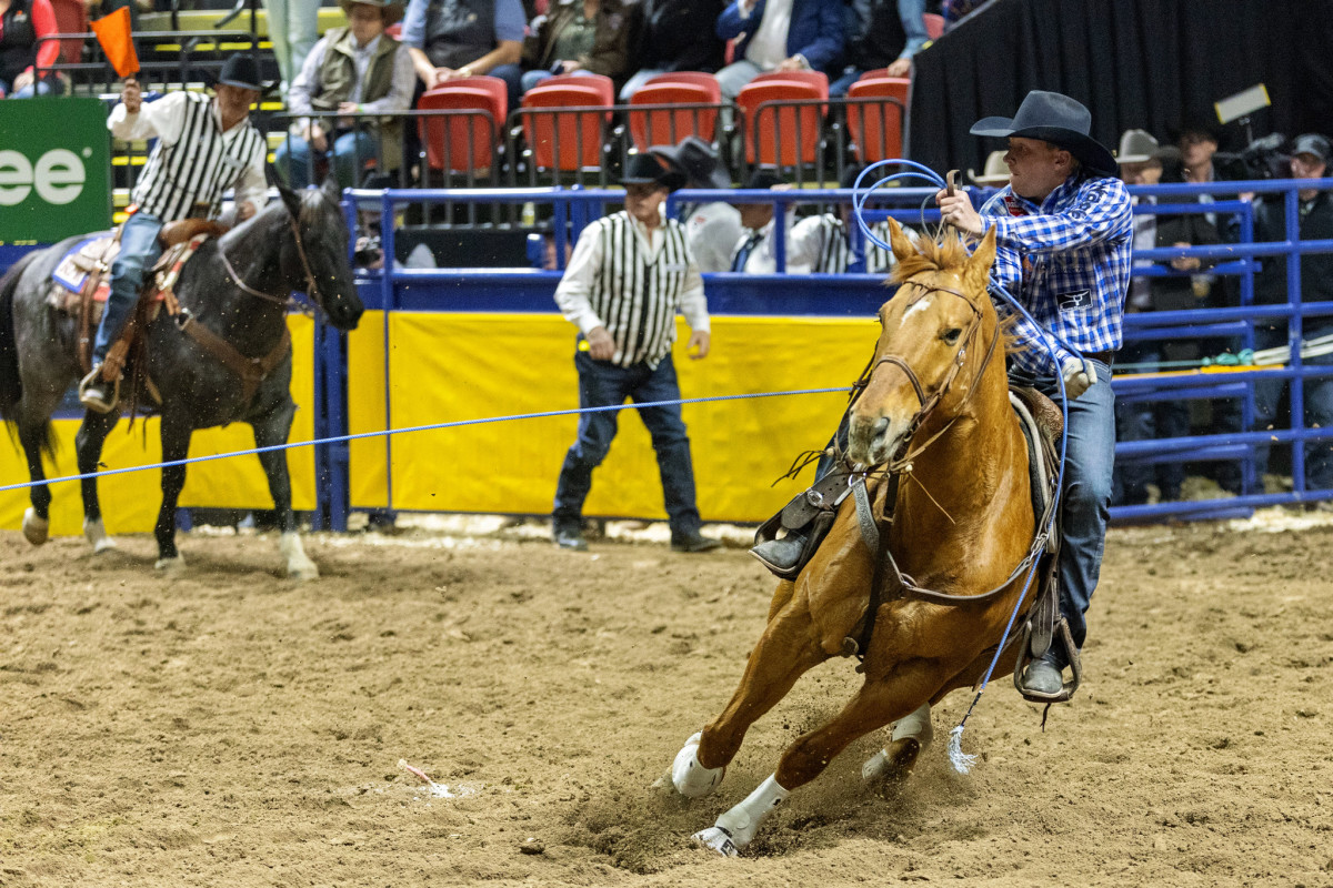 Clint Summers in Round 2 of the 2023 Wrangler National Finals Rodeo.