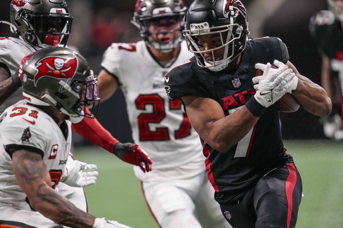 Falcons running back Bijan Robinson had five catches for 54 yards and another 34 yards rushing in Atlanta's 29-25 loss to the Buccaneers in Week 14.