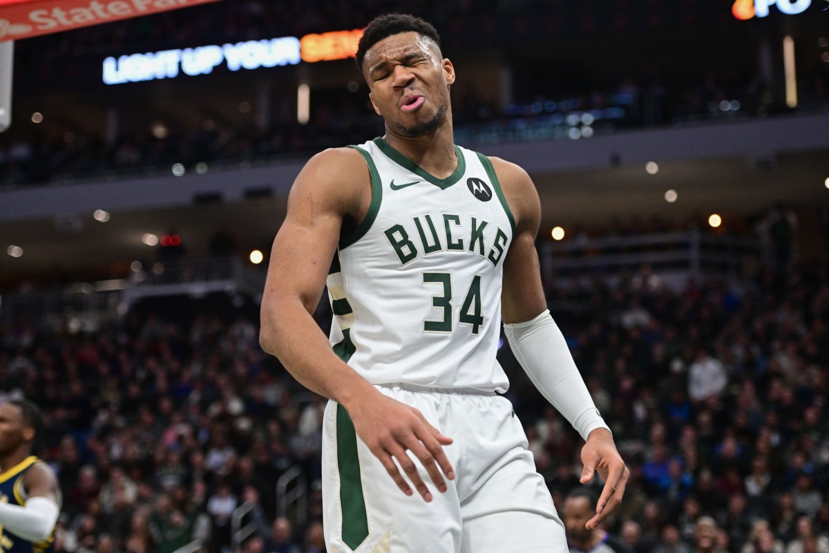 Milwaukee Bucks forward Giannis Antetokounmpo (34) reacts 