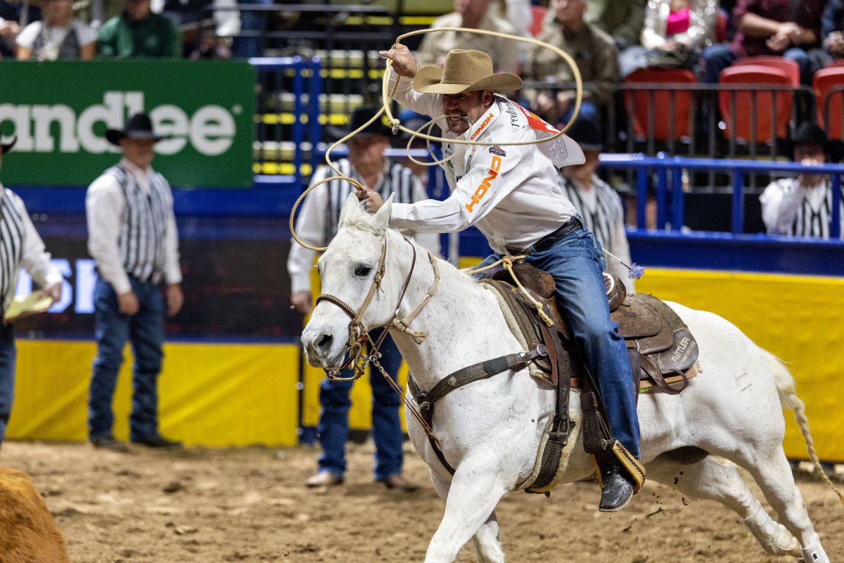 Hunter Herrin Tops Tie-Down Roping Round 8 - Sports Illustrated Rodeo ...