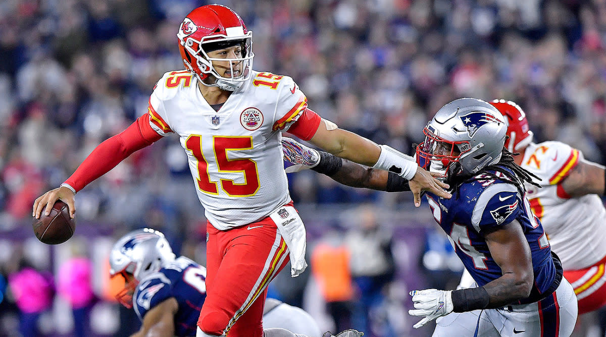 Patrick Mahomes and the Chiefs have lots to play for Sunday in Foxboro, unlike the Patriots.