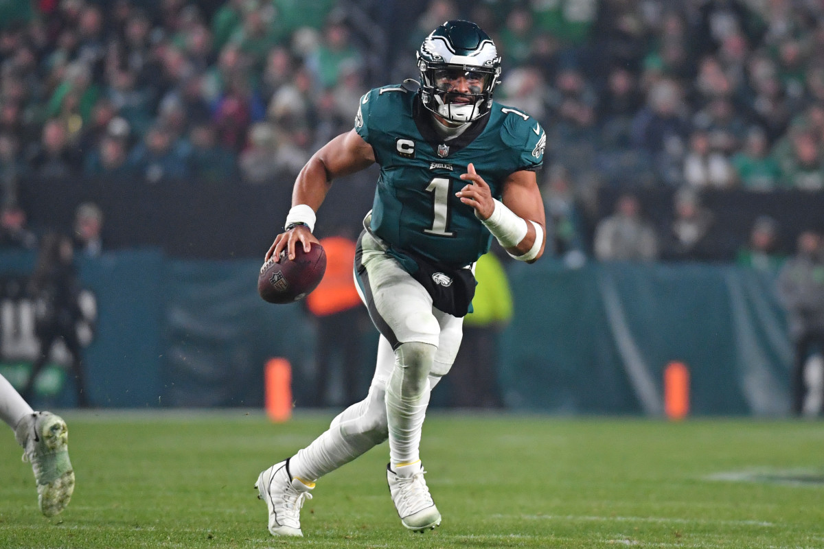 Jalen Hurts will attempt to get the Philadelphia Eagles back on track against the Seattle Seahawks.