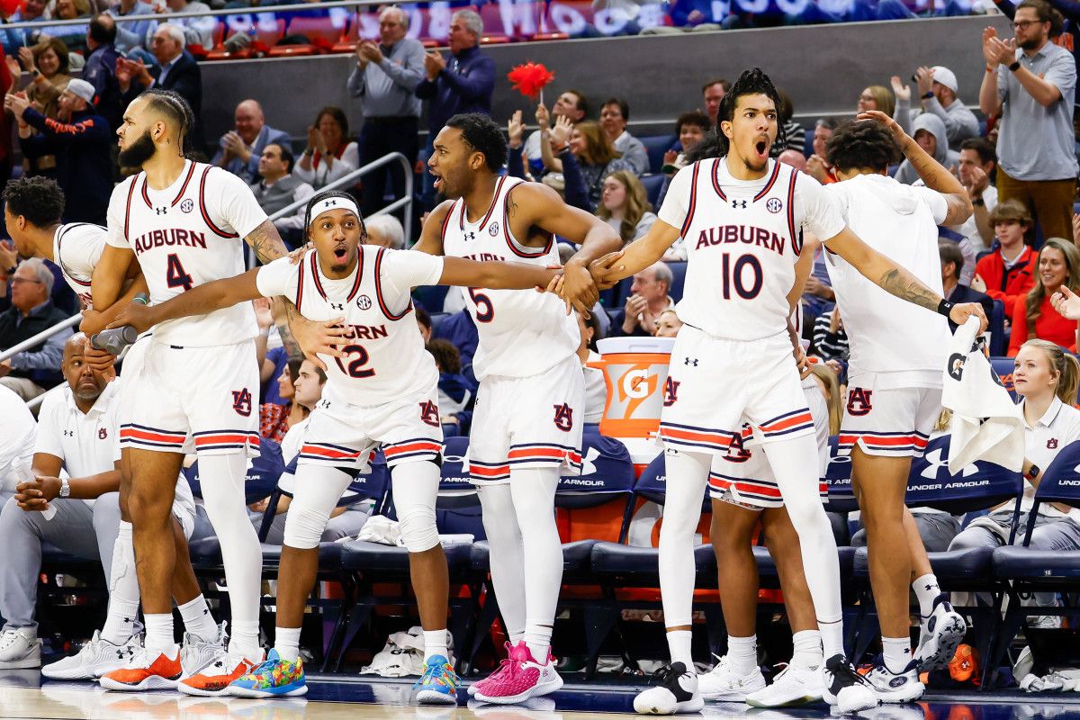 Auburn basketball bench