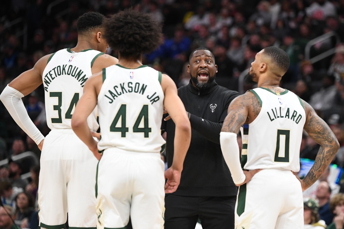 Milwaukee Bucks head coach Adrian Griffin talks to Giannis, Damian Lillard,and Andre Jackson Jr.