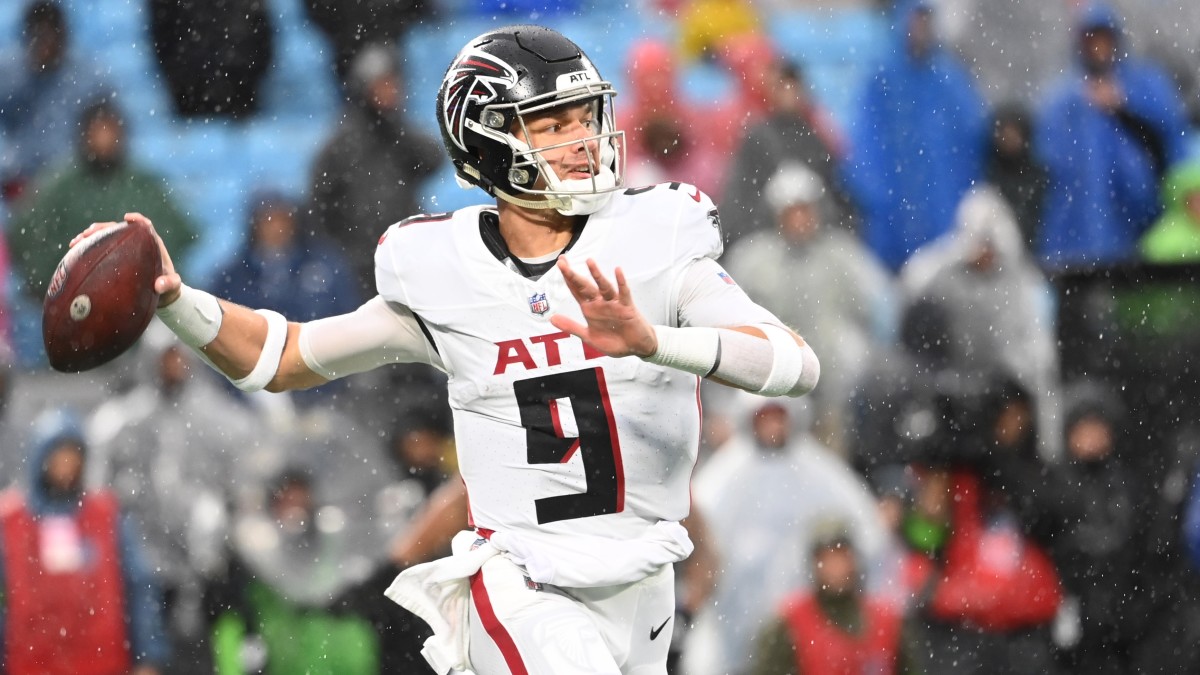Falcons quarterback Desmond Ridder