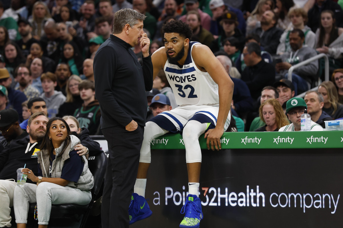 Chris Finch talks to Karl-Anthony Towns
