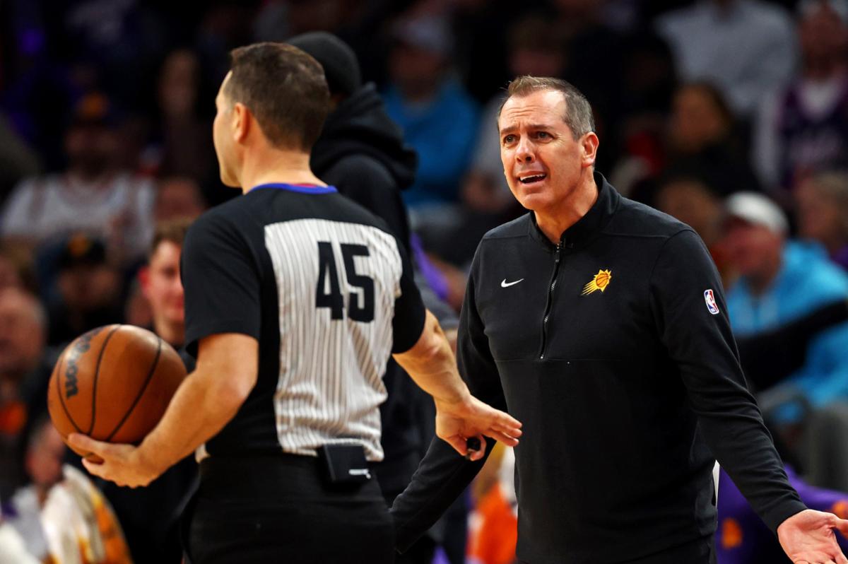 Frank Vogel, Coach of the Phoenix Suns, Criticizes Philadelphia 76ers and Referees