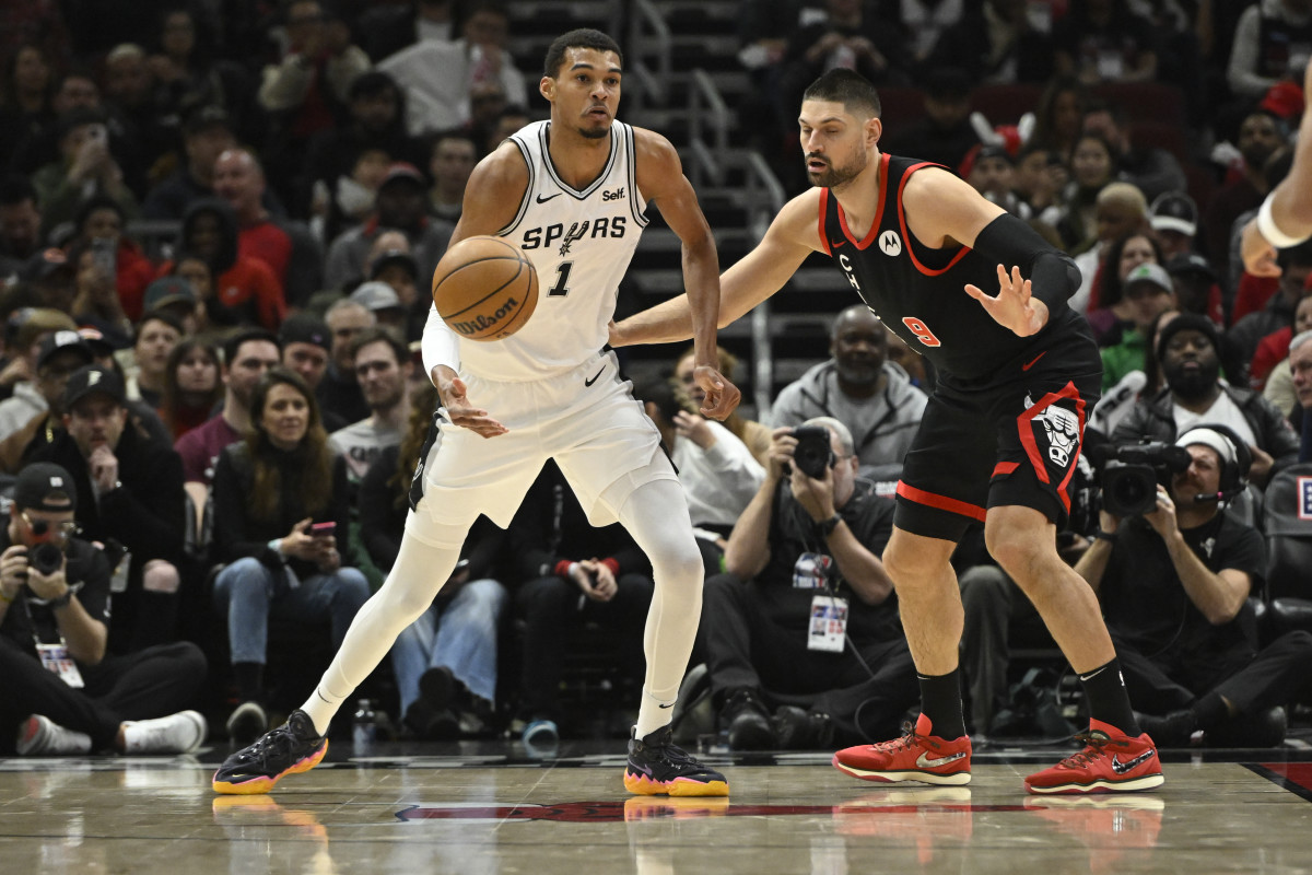 Victor Wembanyama Scores Season-Low as San Antonio Spurs Fall to Chicago  Bulls - Sports Illustrated Inside The Spurs, Analysis and More