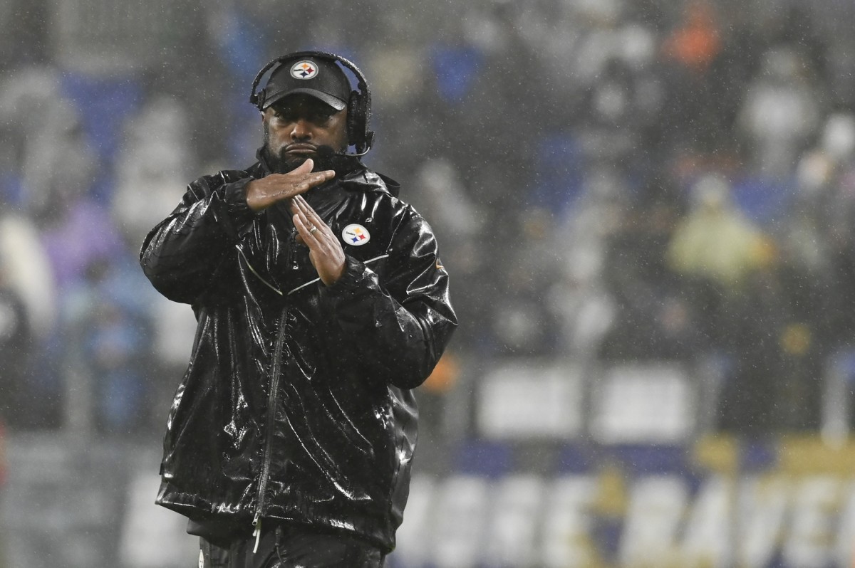 Steelers coach Mike Tomlin has time on his hands until Sunday when he and Pittsburgh will find out if their going to the AFC playoffs.