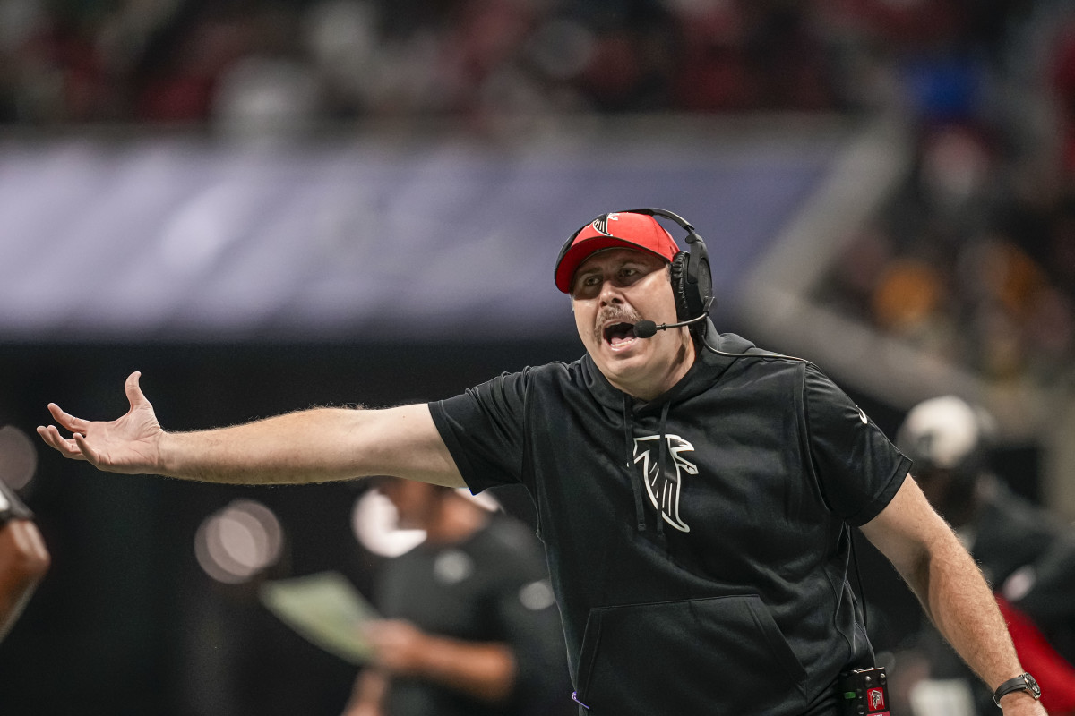 Sep 17, 2023; Atlanta, Georgia, USA; Atlanta Falcons head coach Arthur Smith reacts on the sideline against the Green Bay Packers during the second half at Mercedes-Benz Stadium.