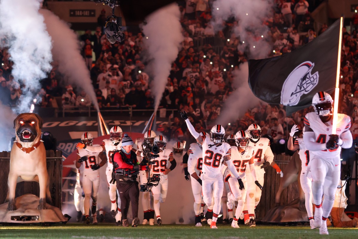 Dec 28, 2023; Cleveland, Ohio, USA; Cleveland Browns players take the field before the game against the New York Jets at Cleveland Browns Stadium. Mandatory Credit: Scott Galvin-USA TODAY Sports