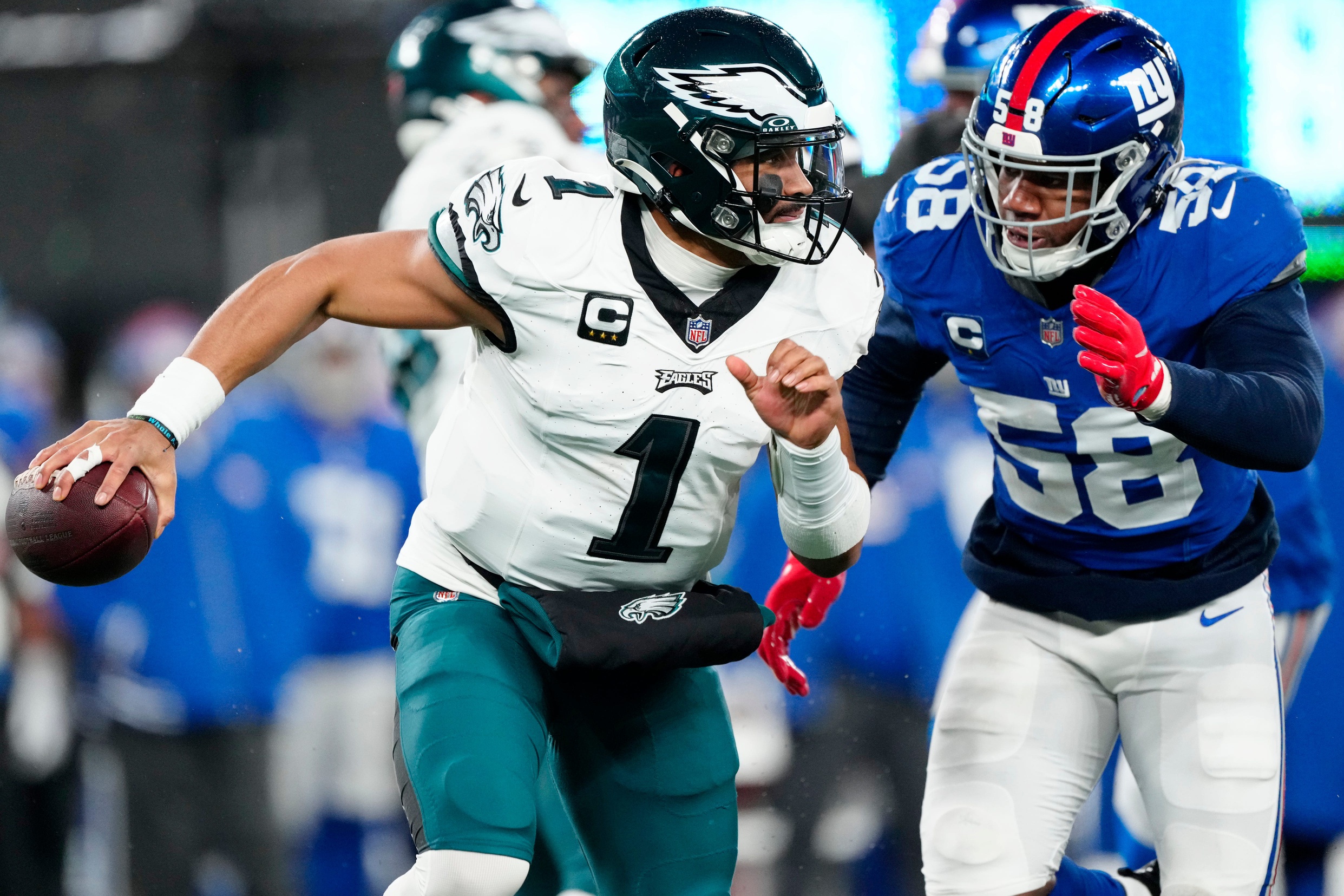 Philadelphia Eagles' collapse is reminiscent of two teams from Philly's past.