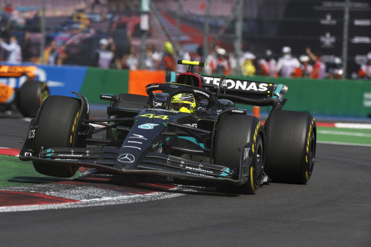 Lewis Hamilton Mercedes (42)