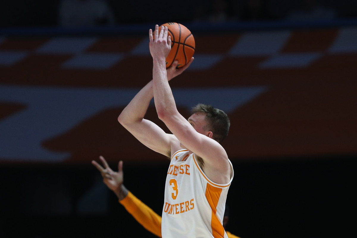 Tennessee Volunteers G Dalton Knecht during the win over Ole Miss. (Photo by Randy Sartin of USA Today Sports)