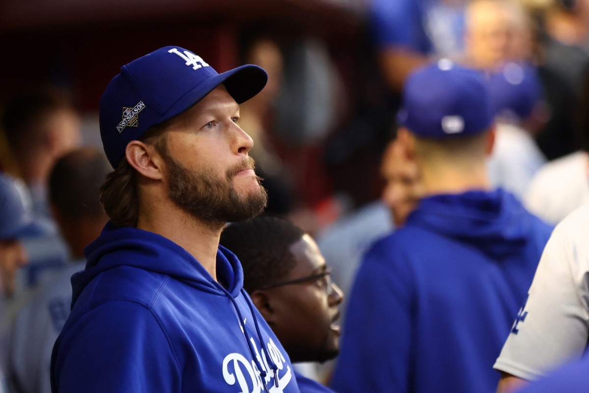 Dodgers 'Keeping the Door Open' for Clayton Kershaw to Return Report