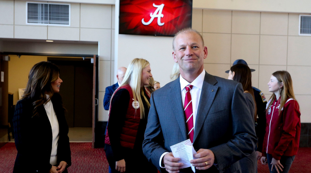 Kalen DeBoer arrives as the new coach of Alabama football.