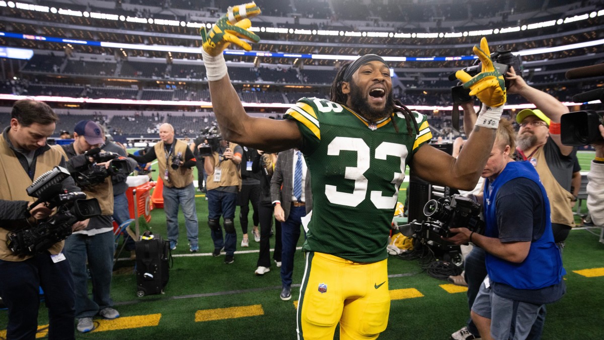 Fresh and Healthy, Packers RB Aaron Jones Owns Cowboys Sports
