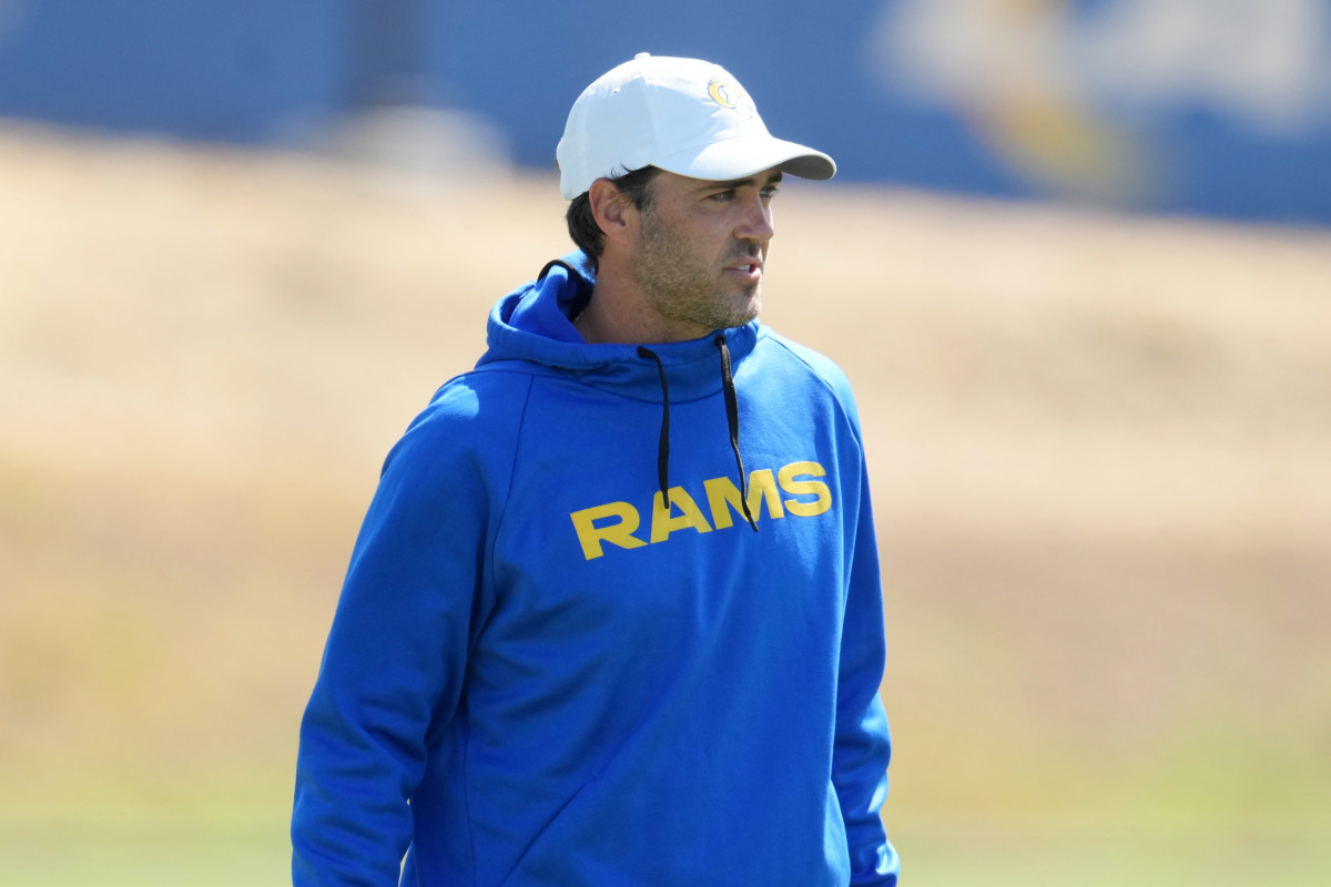 Los Angeles Rams offensive coordinator Zac Robinson during minicamp