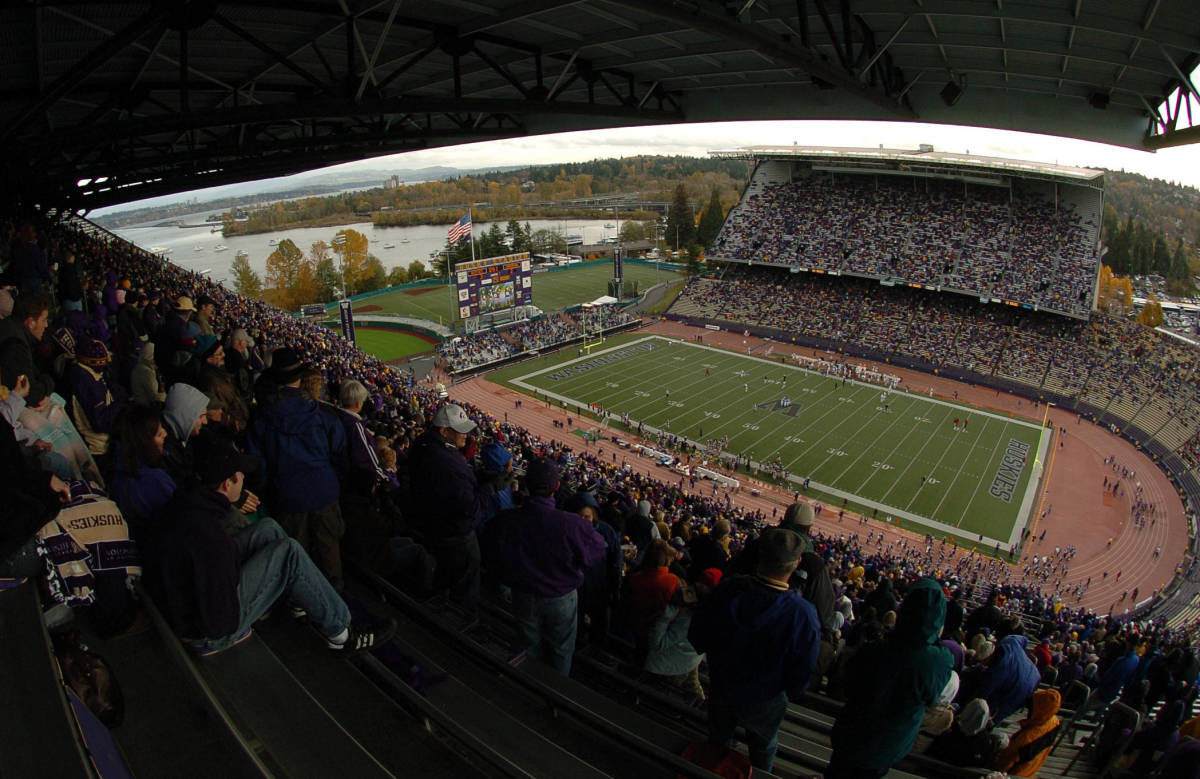 Seattle’s Husky Stadium, which is situated on Union Bay, has one of college football’s most unique backdrops.