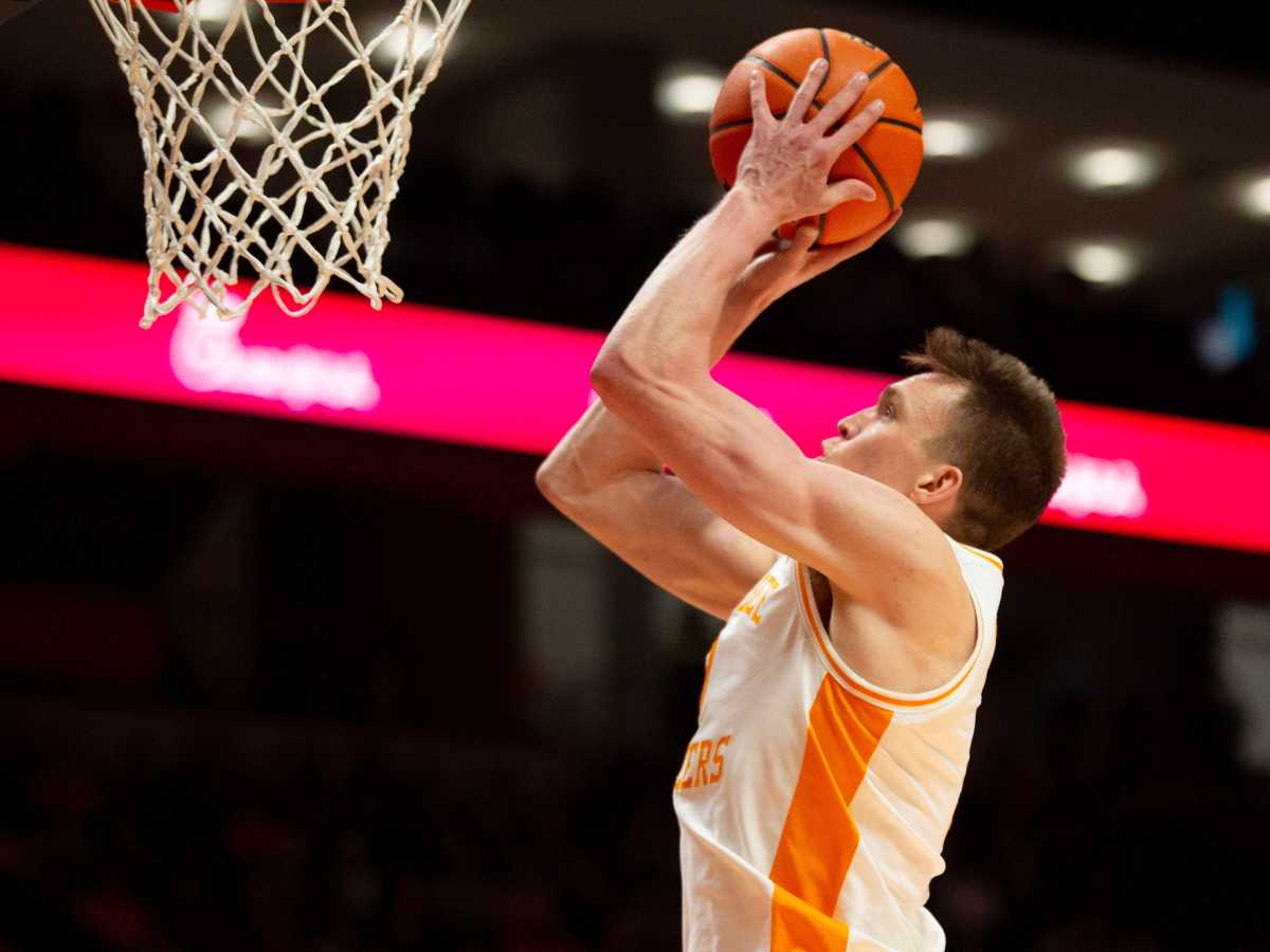 Tennessee Volunteers G Dalton Knecht during the win over Florida. (Photo by Saul Young of the News Sentinel)