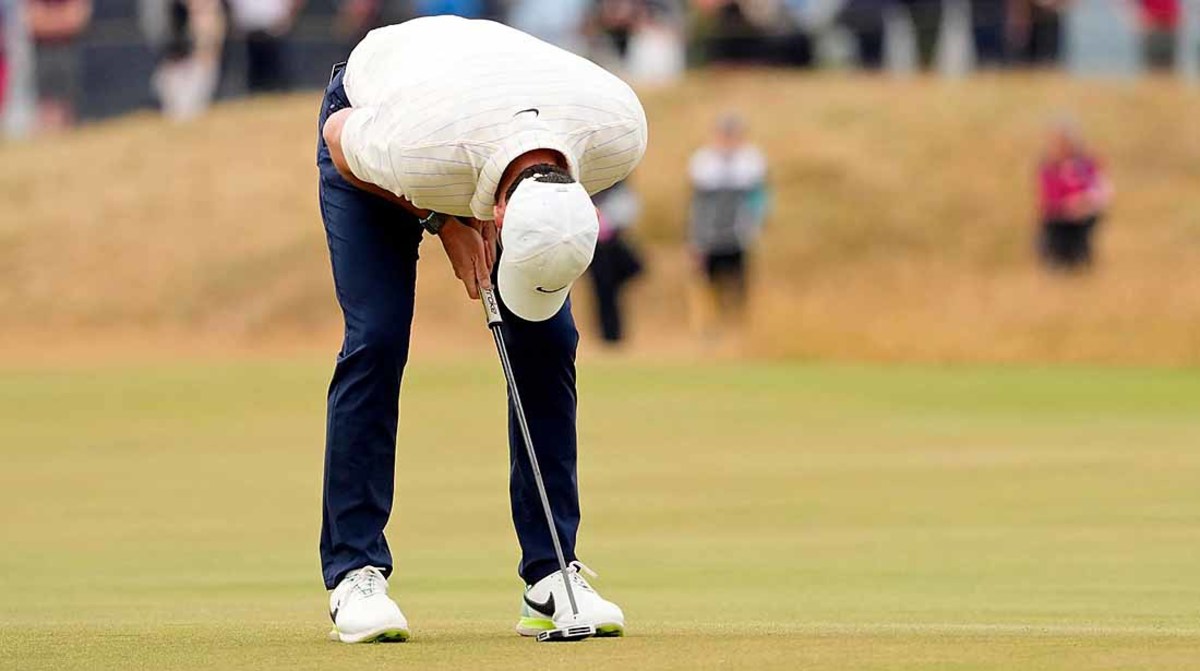 Rory McIlroy reacts to a missed putt in the final round of the 2022 British Open.
