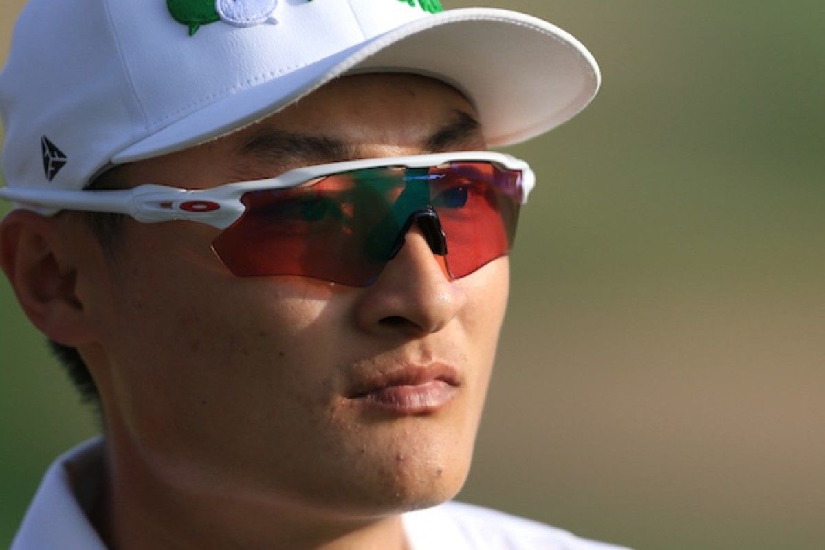 Haotong Li endures a costly penalty on the final hole in Dubai.