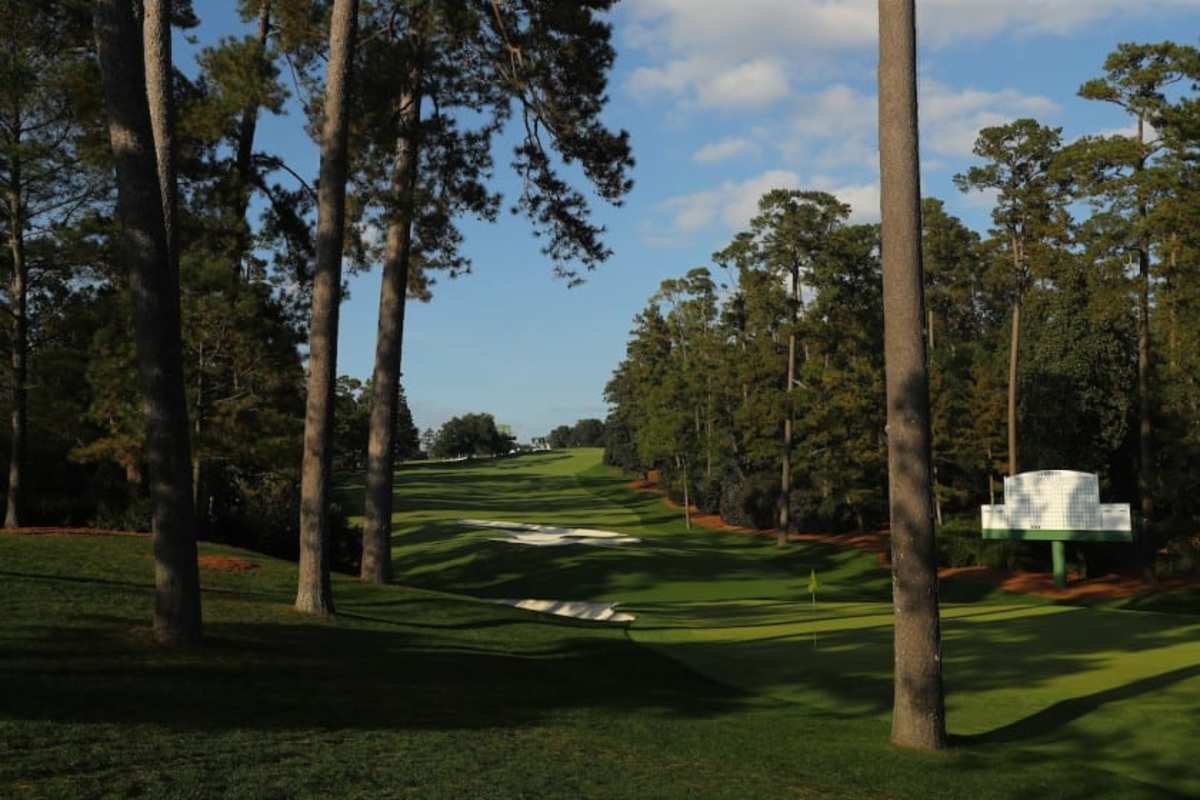 In the early 1970s, George and Tom Fazio collaborated to stretch the par-4 10th by moving the tee back 20 yards and to the left to further accentuate the downhill dogleg hole. 