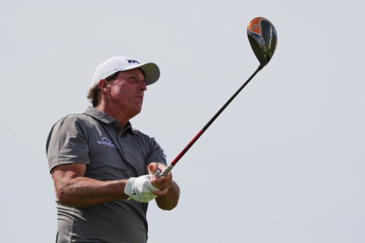 Phil Mickelson boosts his ball speed and clubhead speed, adding distance and, he hopes, victories on the PGA Tour. 