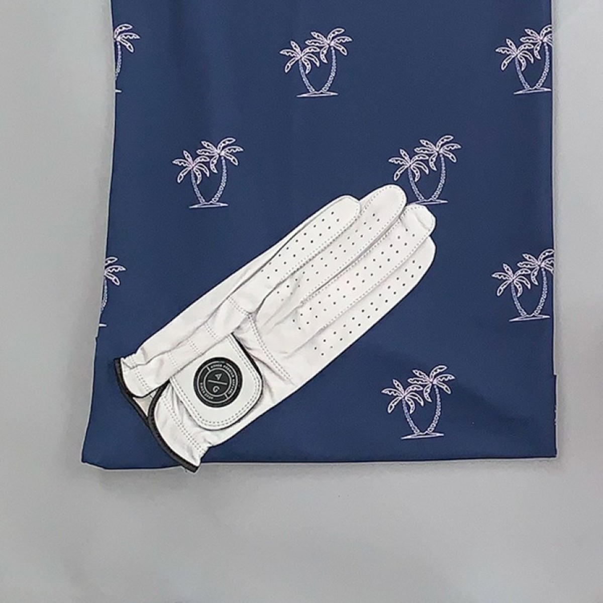 Asher Golf's Premium Collection golf glove in nimbus.