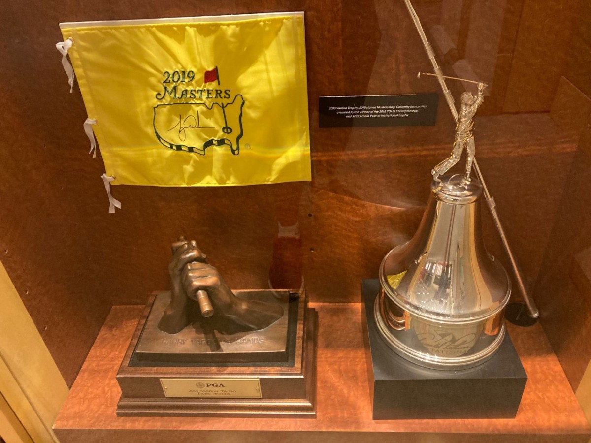 A pin flag from Tiger Woods' 2019 Masters victory is part of the Hall of Fame collection. 