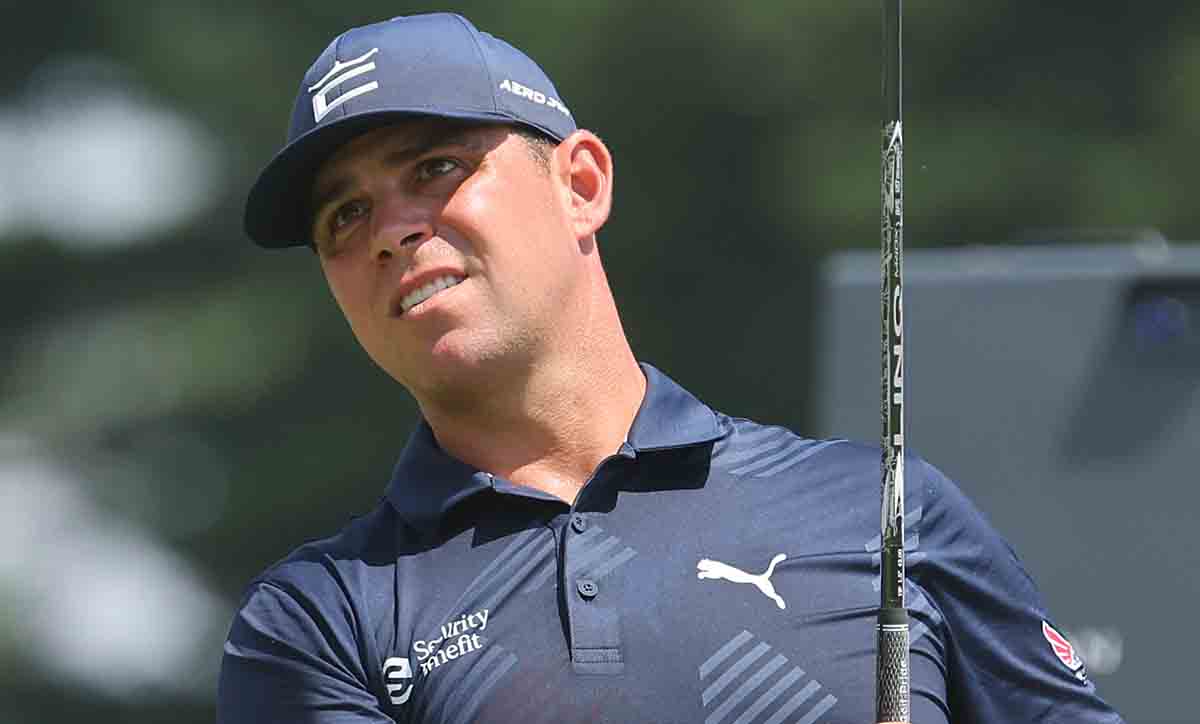 Gary Woodland plays his shot from the second tee during the final round of the 2023 Travelers Championship.